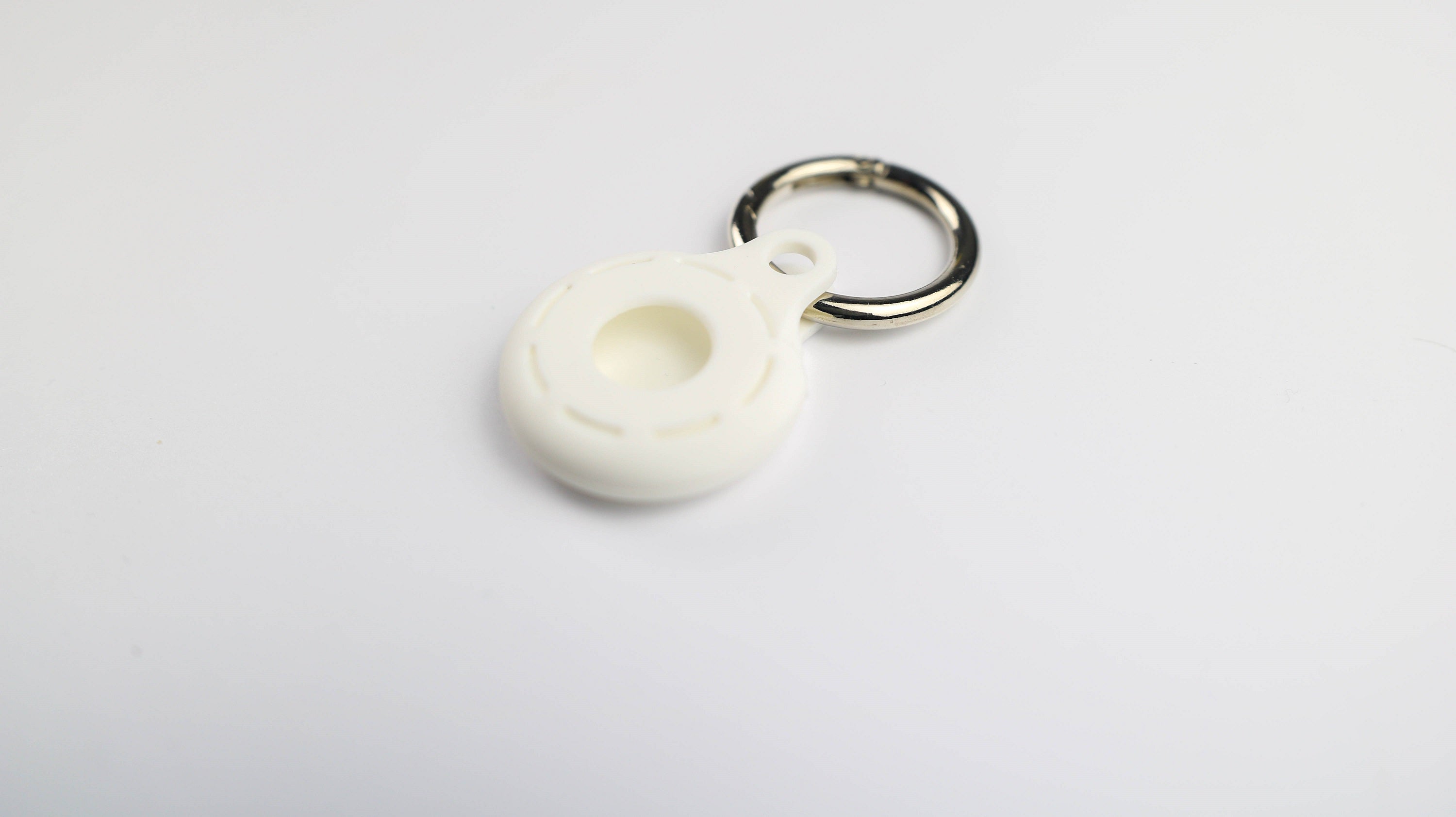 Luminous Waterproof and Anti-drop Tag Cover