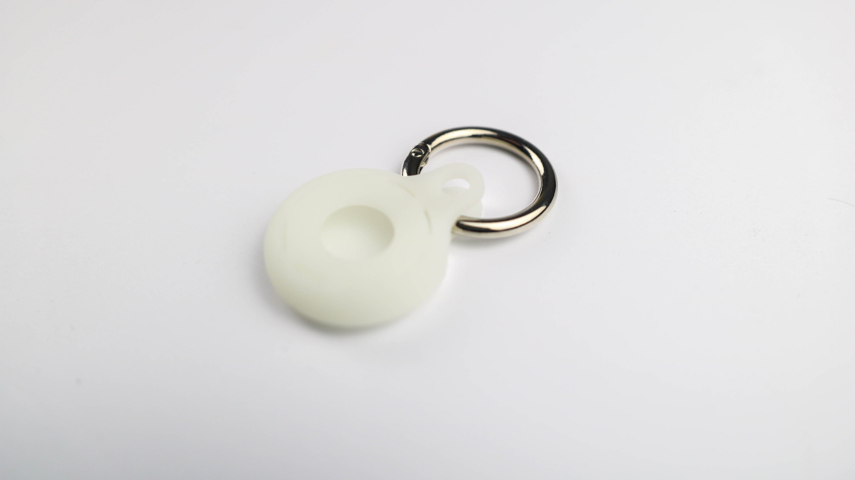 Luminous Waterproof and Anti-drop Tag Cover